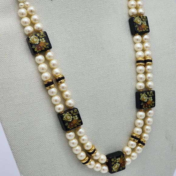 Japan Faux Pearl & Black Floral Painted Lacquered Square Bead 28" Necklace - Picture 4 of 8